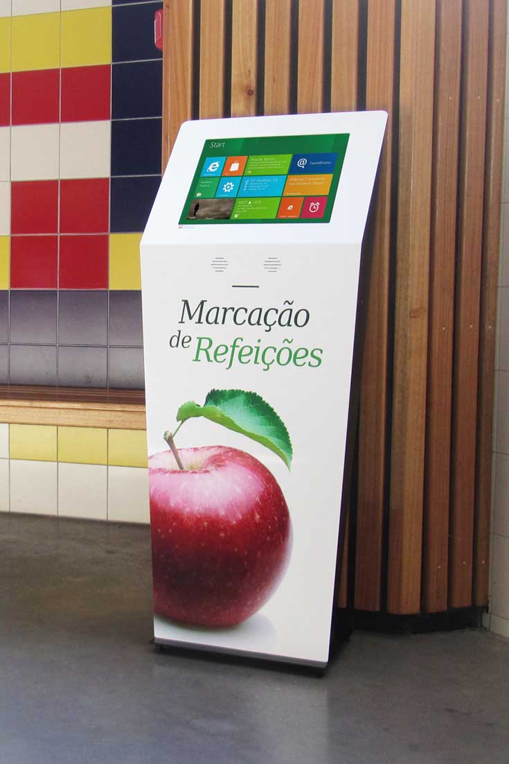 Quiosques digitais para marcação de refeições escolares